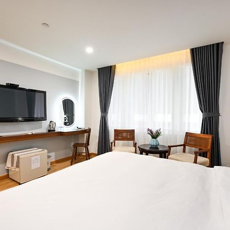 הו צ'י מין סיטי Pearl Central Hotel- Near Nguyen Hue Street מראה חיצוני תמונה